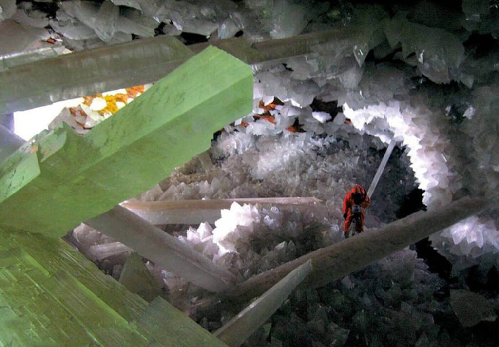 Naica crystal cave - Sians Emporium Naica crystal cave